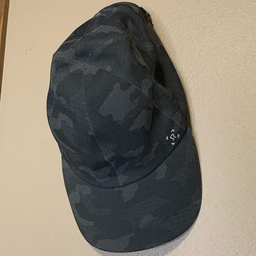 Lululemon fast and free cap, one size, adjustable back